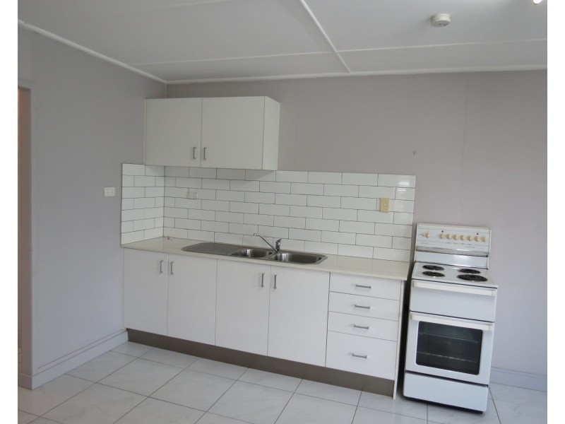 6 Webster Street, Bowen QLD 4805