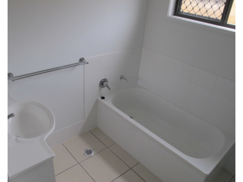 1/42 Stuart Tooth Drive, Bowen QLD 4805