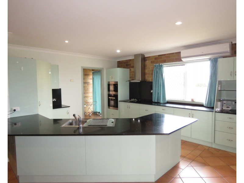 33 Elphinstone Street, Bowen QLD 4805