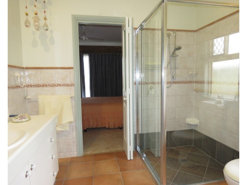 33 Elphinstone Street, Bowen QLD 4805