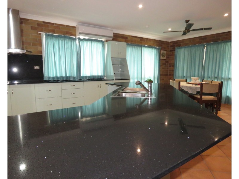 33 Elphinstone Street, Bowen QLD 4805