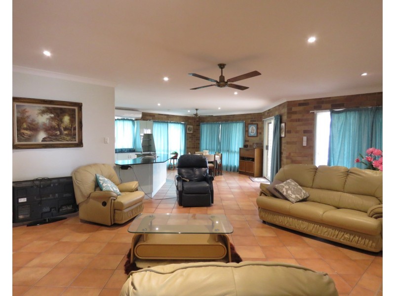 33 Elphinstone Street, Bowen QLD 4805