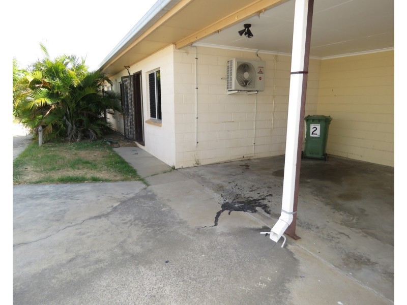 2/89 Powell Street, Bowen QLD 4805