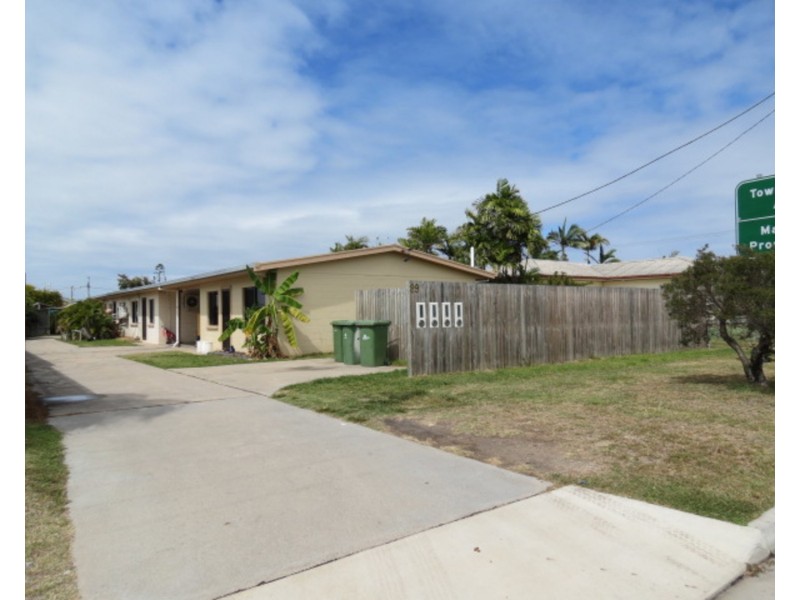 2/89 Powell Street, Bowen QLD 4805
