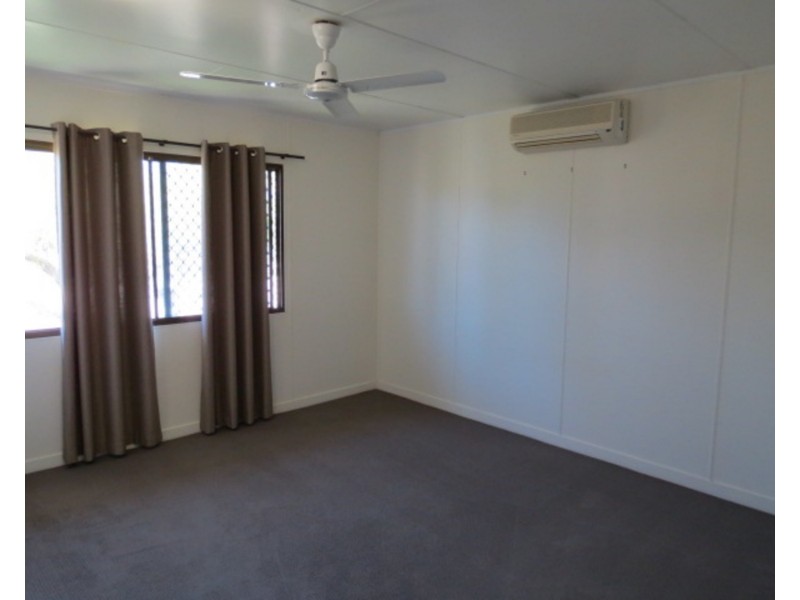 119 Gregory Street, Bowen QLD 4805