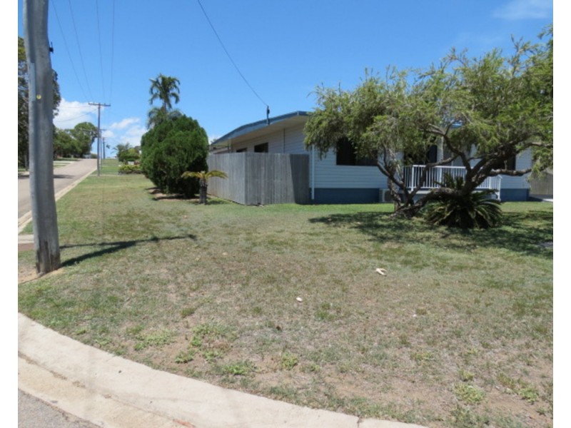 119 Gregory Street, Bowen QLD 4805