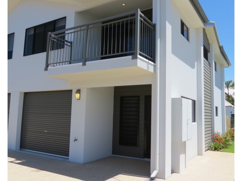 1/9 Gordon Street, Bowen QLD 4805