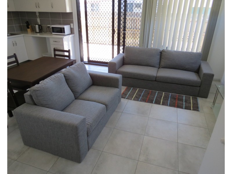 1/9 Gordon Street, Bowen QLD 4805