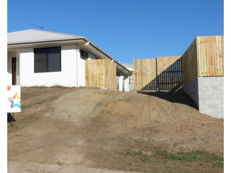 8 Seacove Crescent, Bowen QLD 4805