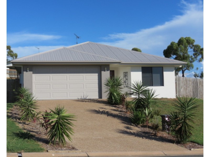 8 Seacove Crescent, Bowen QLD 4805