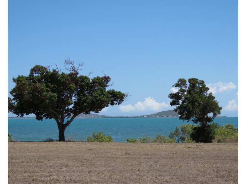 10 Bayside Court, Bowen QLD 4805