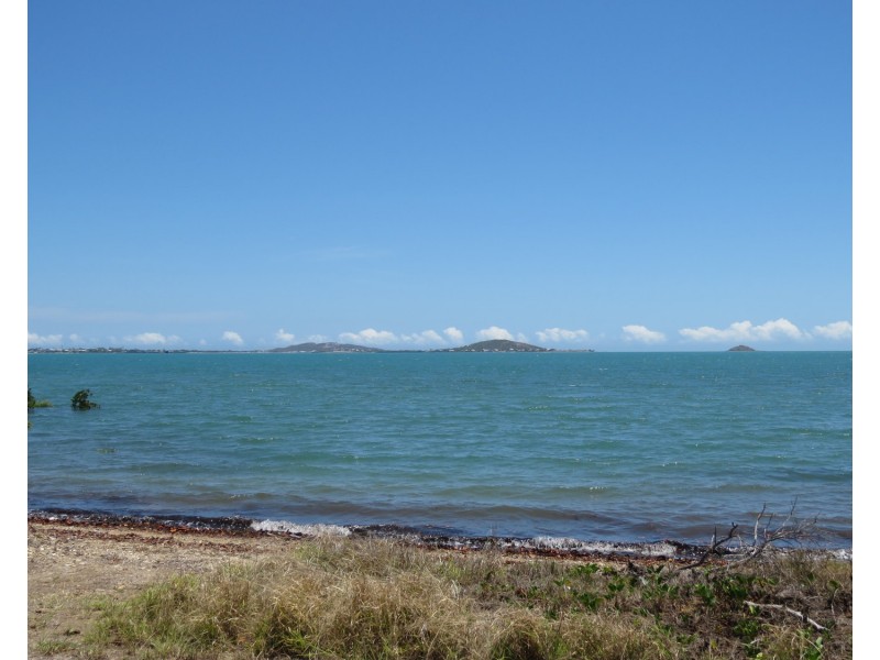 10 Bayside Court, Bowen QLD 4805