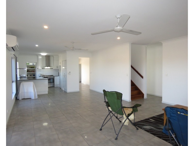 10 Bayside Court, Bowen QLD 4805