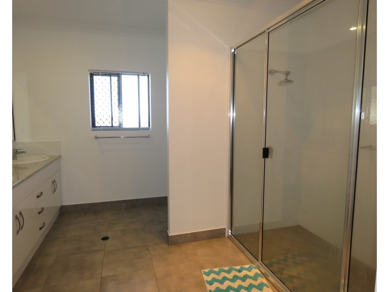 10 Bayside Court, Bowen QLD 4805