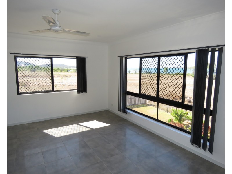 10 Bayside Court, Bowen QLD 4805