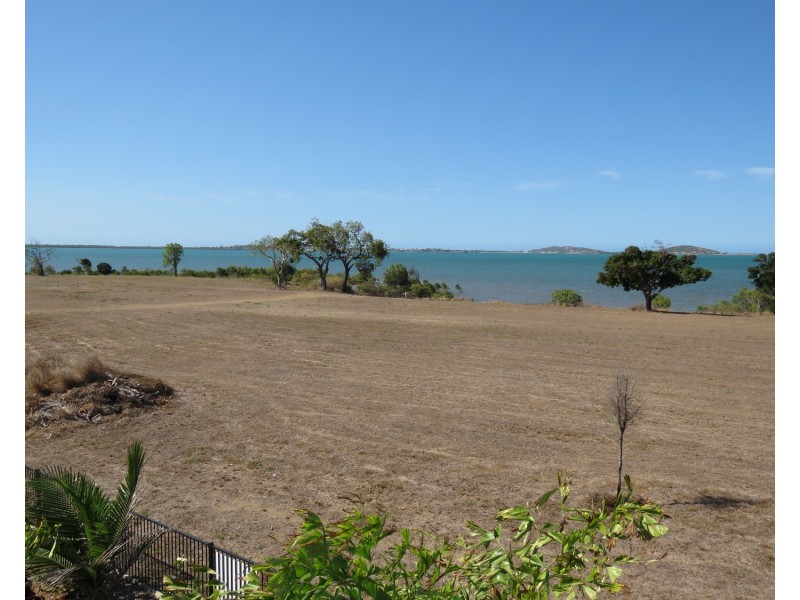 10 Bayside Court, Bowen QLD 4805