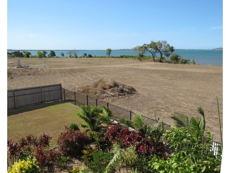 10 Bayside Court, Bowen QLD 4805