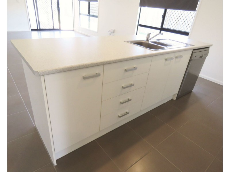 12 Harrison Court, Bowen QLD 4805