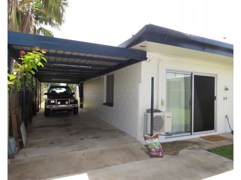 32 Baxter Avenue, Bowen QLD 4805