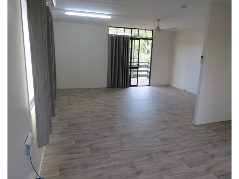 7 Avoca Road, Bowen QLD 4805