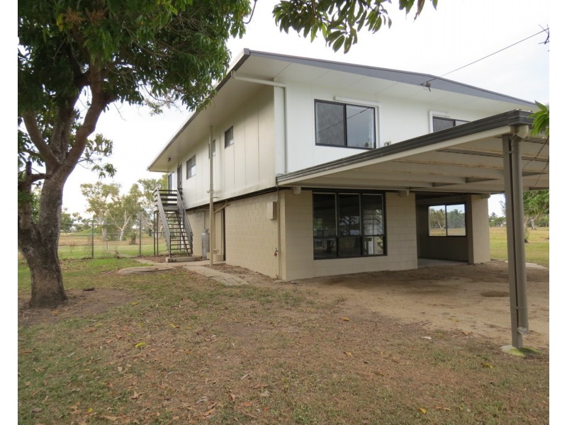 7 Avoca Road, Bowen QLD 4805