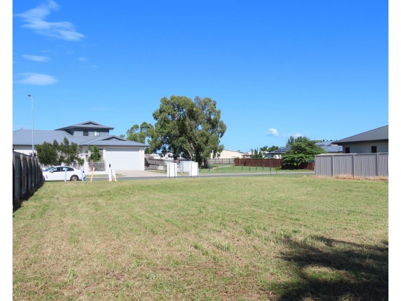 13 Ada Place, Bowen QLD 4805