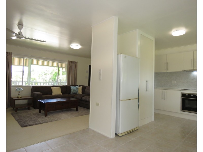 42 Crofton Street, Bowen QLD 4805