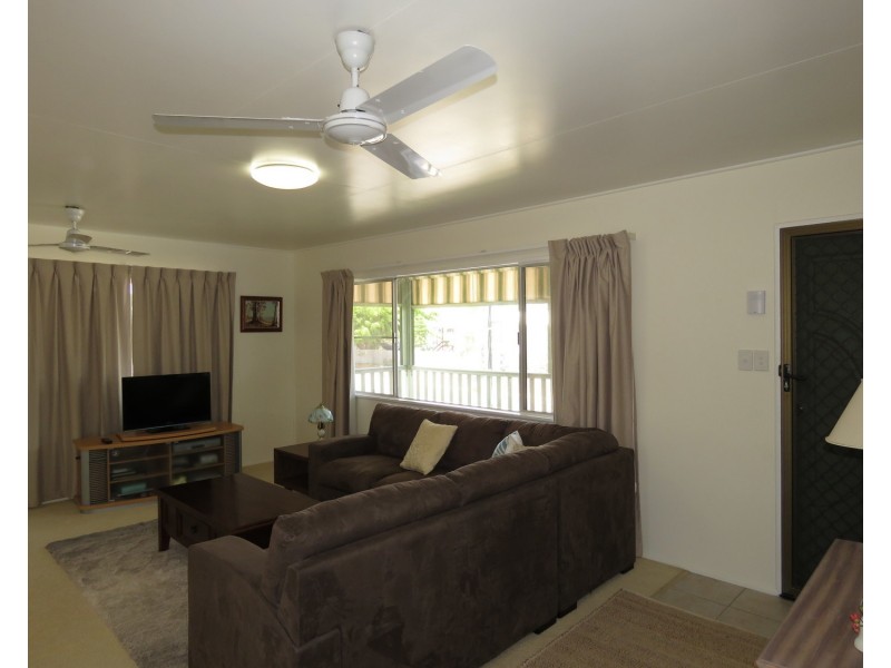 42 Crofton Street, Bowen QLD 4805