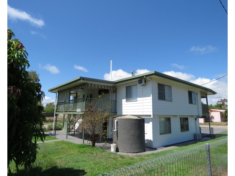 42 Crofton Street, Bowen QLD 4805