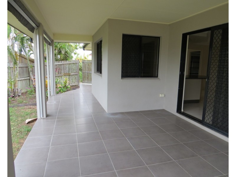 16 Lucinda Place, Bowen QLD 4805