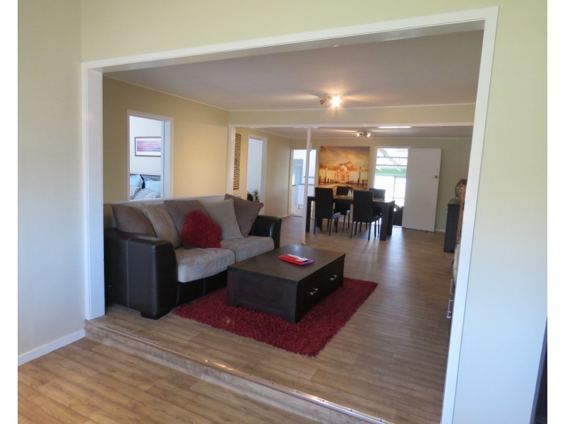 11 Brisbane Street, Bowen QLD 4805