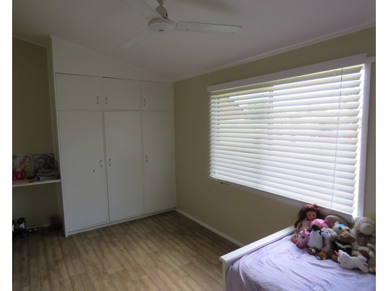 11 Brisbane Street, Bowen QLD 4805