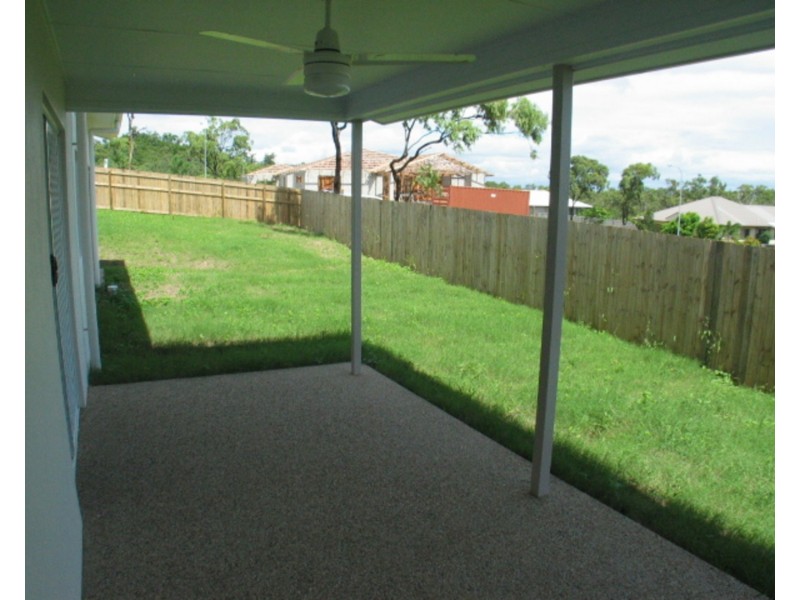 4 Seacove Crescent, Bowen QLD 4805