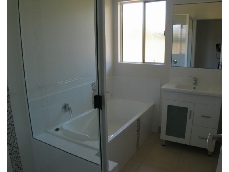 21 Seabreeze Close, Bowen QLD 4805