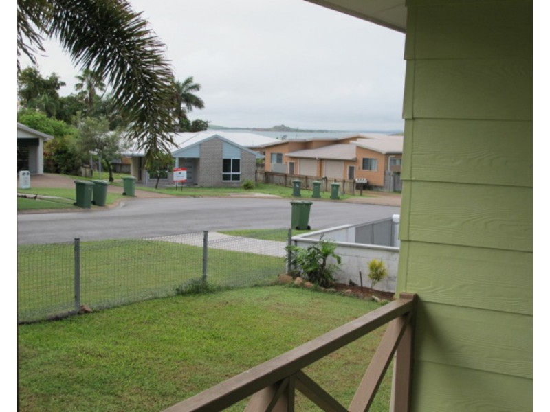 4 Lotus Lane, Bowen QLD 4805