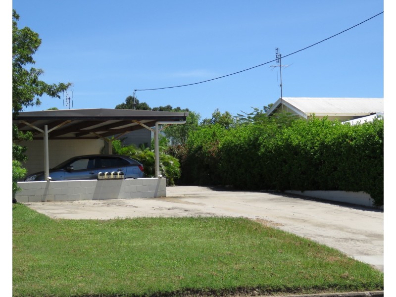 2 /16 Powell Street, Bowen QLD 4805