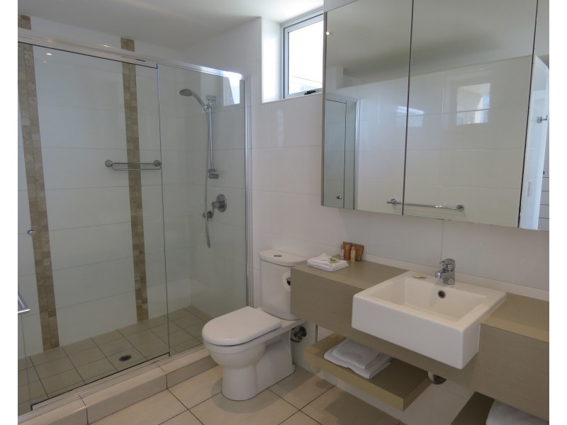 2/2b Horseshoe Bay Road, Bowen QLD 4805