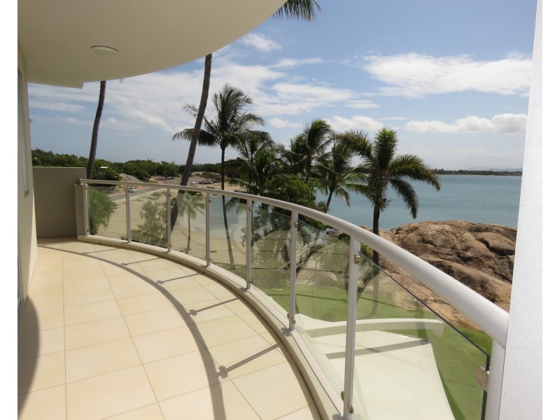 2/2b Horseshoe Bay Road, Bowen QLD 4805