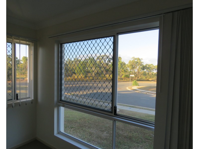 31 Sapphire Crescent, Bowen QLD 4805