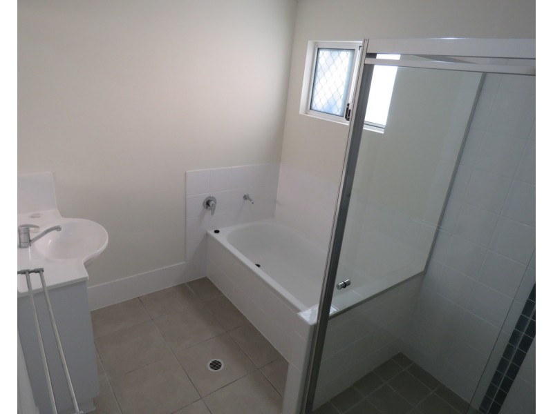 31 Sapphire Crescent, Bowen QLD 4805