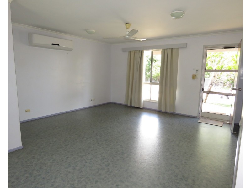 8 Salisbury Crescent, Bowen QLD 4805