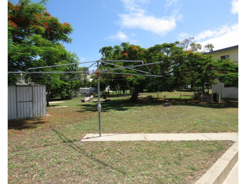 8 Salisbury Crescent, Bowen QLD 4805