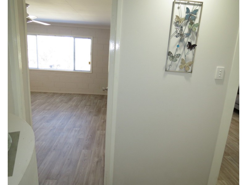 4/10 Dalrymple Street, Bowen QLD 4805