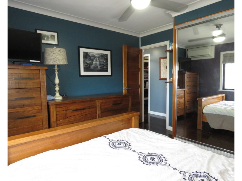 12 Daniel Street, Bowen QLD 4805