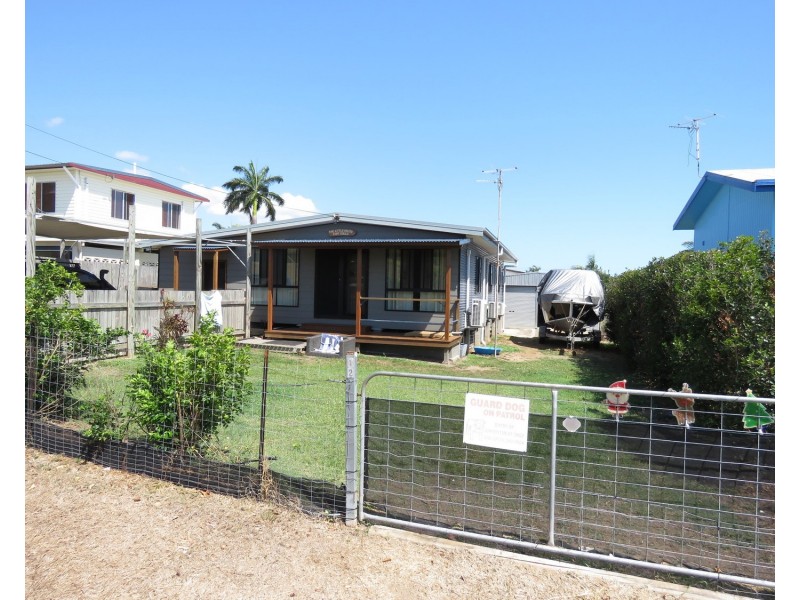 12 Daniel Street, Bowen QLD 4805