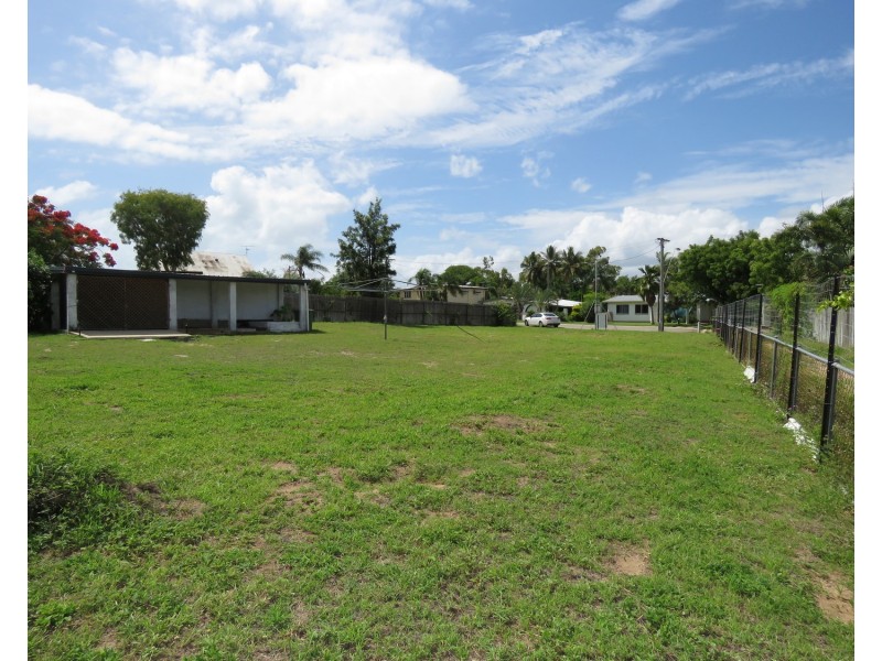 72 Field Street, Bowen QLD 4805
