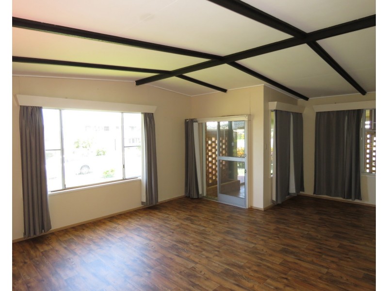 15 Casuarina Street, Bowen QLD 4805