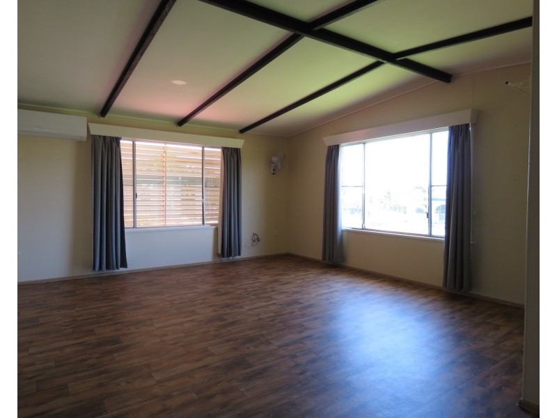 15 Casuarina Street, Bowen QLD 4805