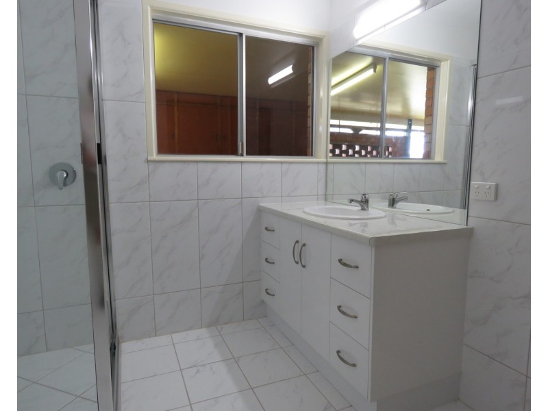 15 Casuarina Street, Bowen QLD 4805