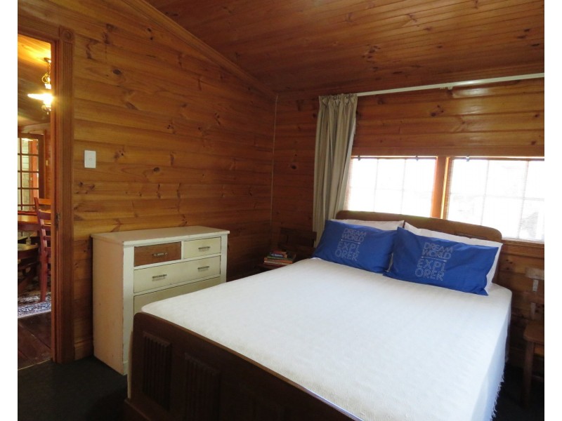 116 Powell Street, Bowen QLD 4805